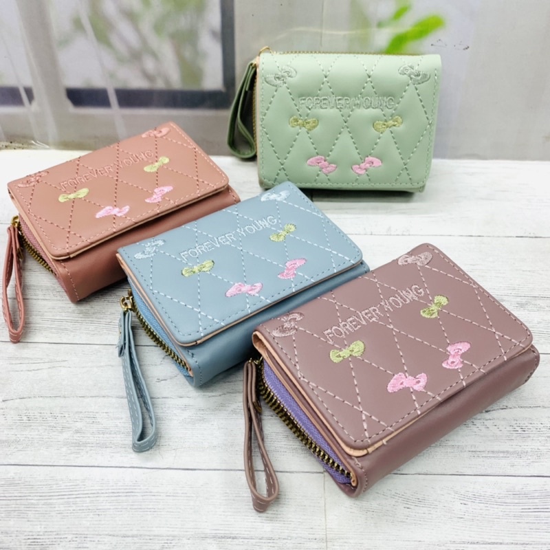 COD DOMPET WANITA LIPAT RESLETING BORDIR KOREAN STYLE. DOMPET KECIL WANITA. DOMPET FOREVER YOUNG. DOMPET LIPAT 3 KOIN.