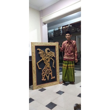 kaligrafi kayu timbul hiasan dinding