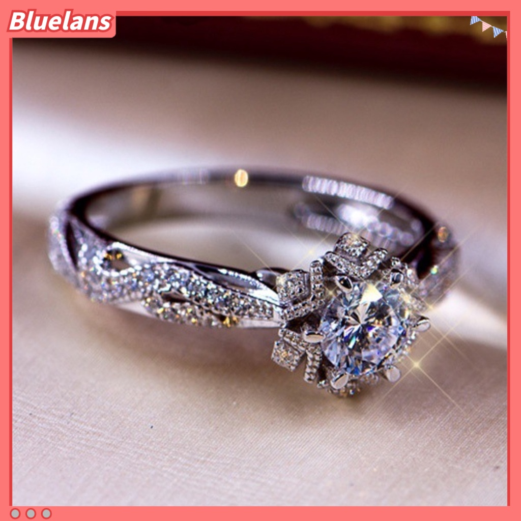 Bluelans Cincin Wanita Bentuk Bunga Aksen Berlian Imitasi Untuk Hadiah Valentine