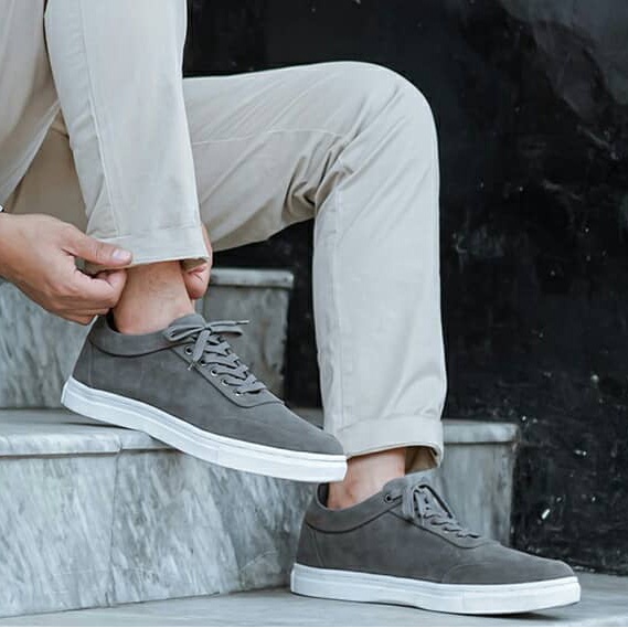 CLEV GREY |ManNeedMe x Reyl| Sepatu Sneakers Pria Casual Shoes ORIGINAL