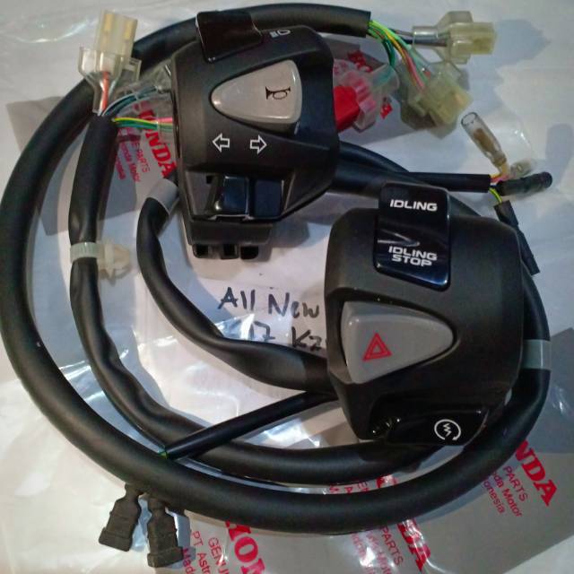 Saklar holder kanan kiri PCX switch holder saklar kanan kiri all new PCX  kanan ada saklar hazard