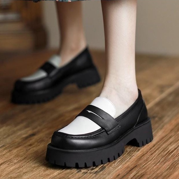 SEPATU DOCMART LOAFER WANITA / SEPATU FLAT FASHION KOREA PREMIUM 021