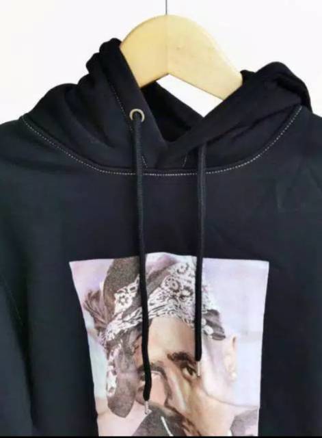 2pac sweatshirt forever 21