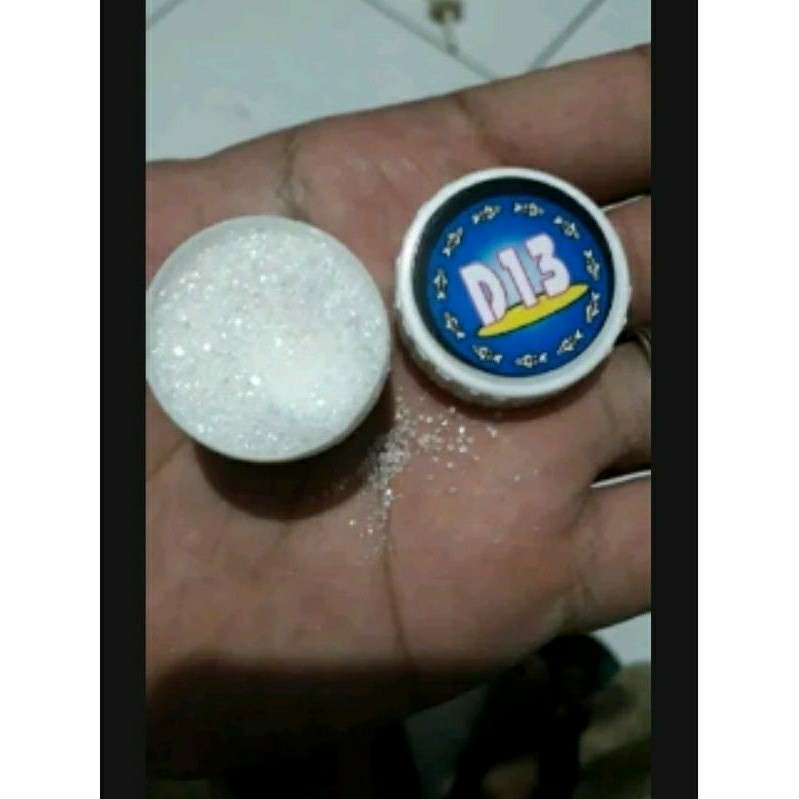 Essen Murni Kristal Peragsang Umpan Pancing D13