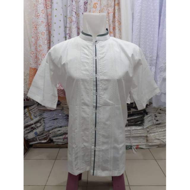 BAJU KOKO LENGAN PENDEK ATASAN MUSLIM PRIA , BAHAN COTTON ,BORDIRAN APLIKASI ,WARNA KREM,