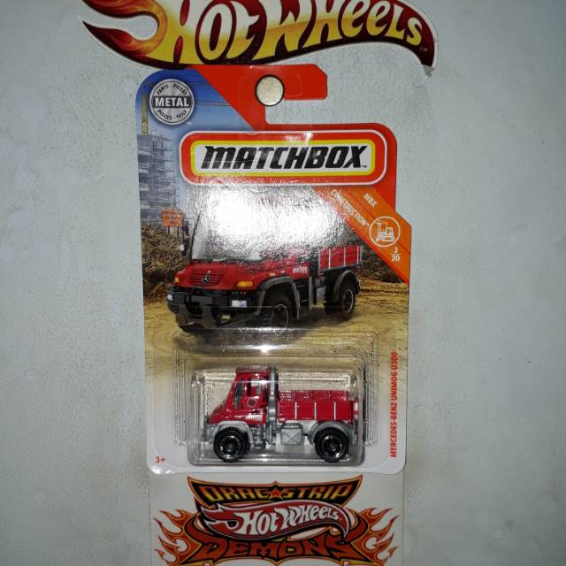 Matchbox MBX Mercedes-Benz Unimog U300 Red