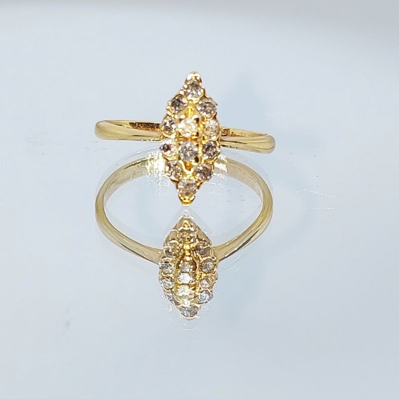 Cincin Emas  Berlian Banjar  model Elizabet