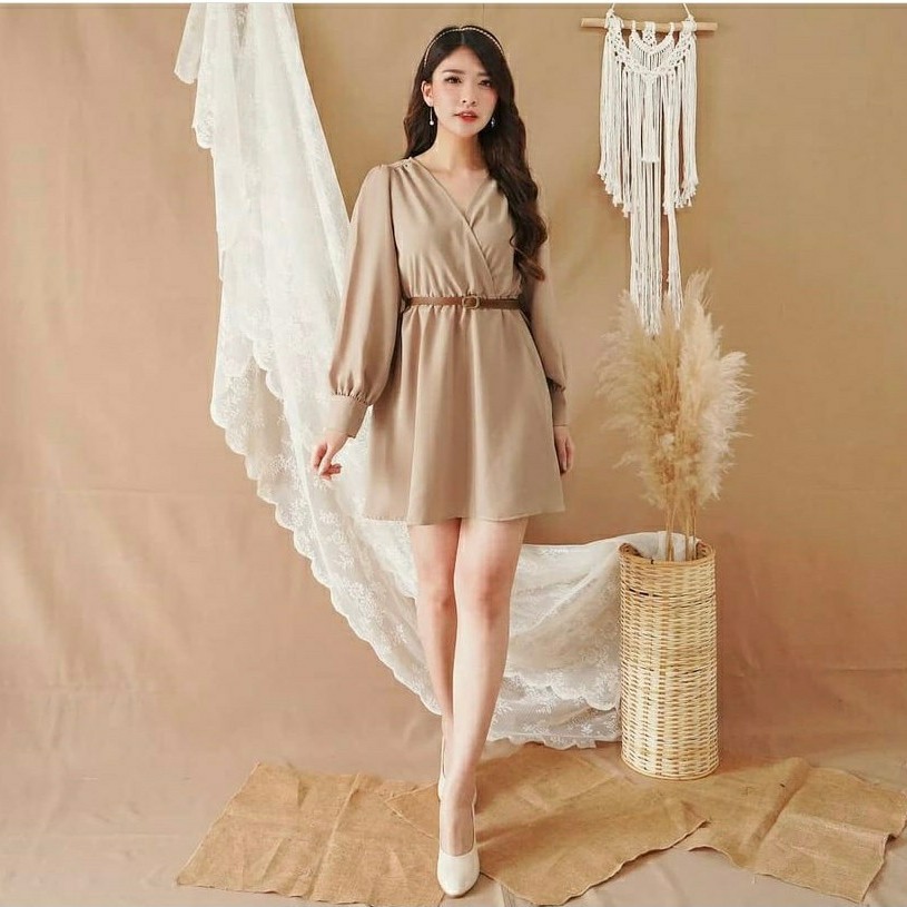Baju Dress Mini Wanita Remaja Pesta Natal Murah Trend Kekinian Terbaru 2022 Dres Polos Varla Bahan T