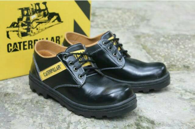 Sepatu Low Boots Caterpillar