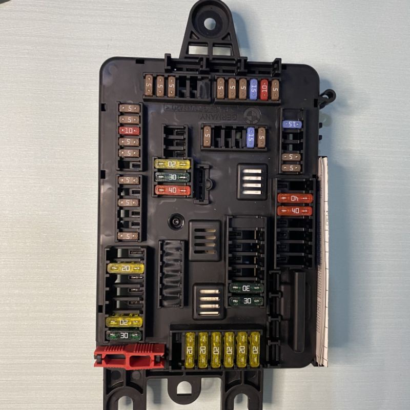 Fuse box Bmw F30 Original / Kotak Kelistrikan / Kotak Sekring BMW F30
