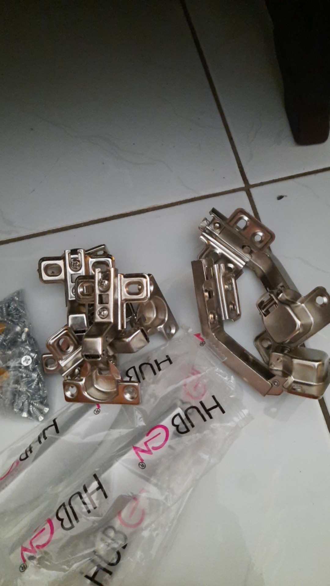 Engsel Sendok Pintu Sudut Bifold Bivold Pasangan Engsel Buaya 180 Derajat Isi ( 1pcs) , Free Sekrup