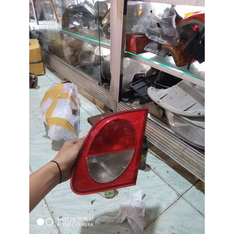 REFLEKTOR/LAMPU BAGASI W210 ORIGINAL