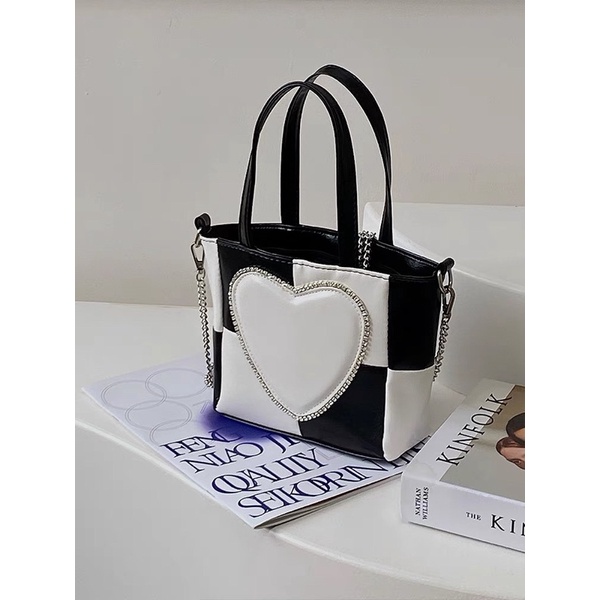 [ready stock] sora monochrome bag