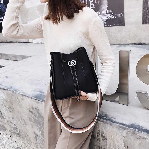 TFT AX291794 B1794 E326 C0518 R6052 D0159 ST Tas Selempang Wanita Import SLING BAG