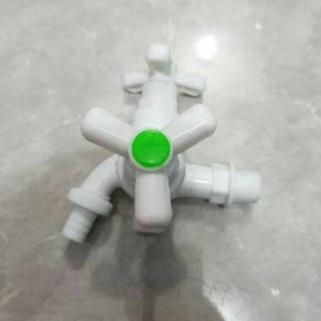 Kran cabang shower plastik