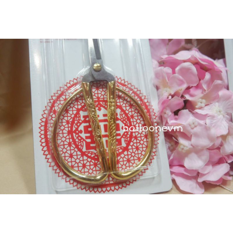 

Gunting Sangjit Naga Emas / Gunting Long Fung