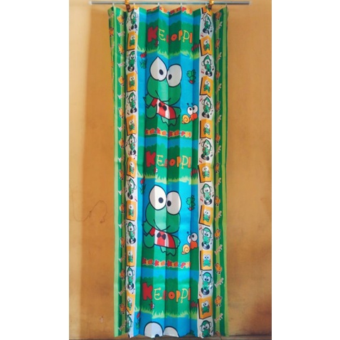 hordeng/gorden pintu kamar karakter