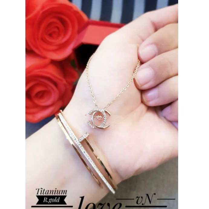 Titanium Set kalung dan Gelang J5566