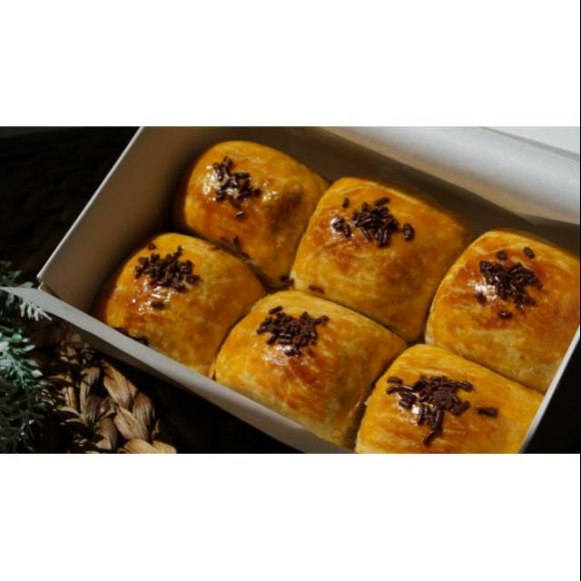 

BOLEN PISANG COKLAT YOGYA - OLEH-OLEH JOGJA / YOGYA (Kecil)