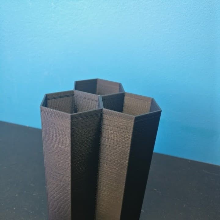 

Wadah bentuk honey comb untuk wire kabel - 3d printing - S3D