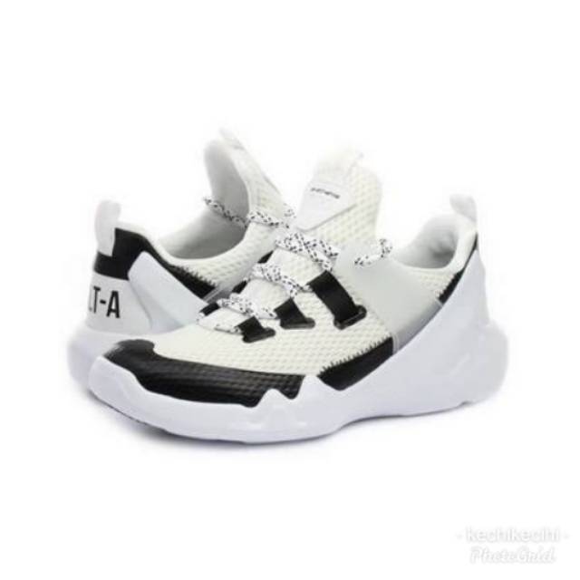 SKECHERS WOMEN DLTA WHITE (12941)