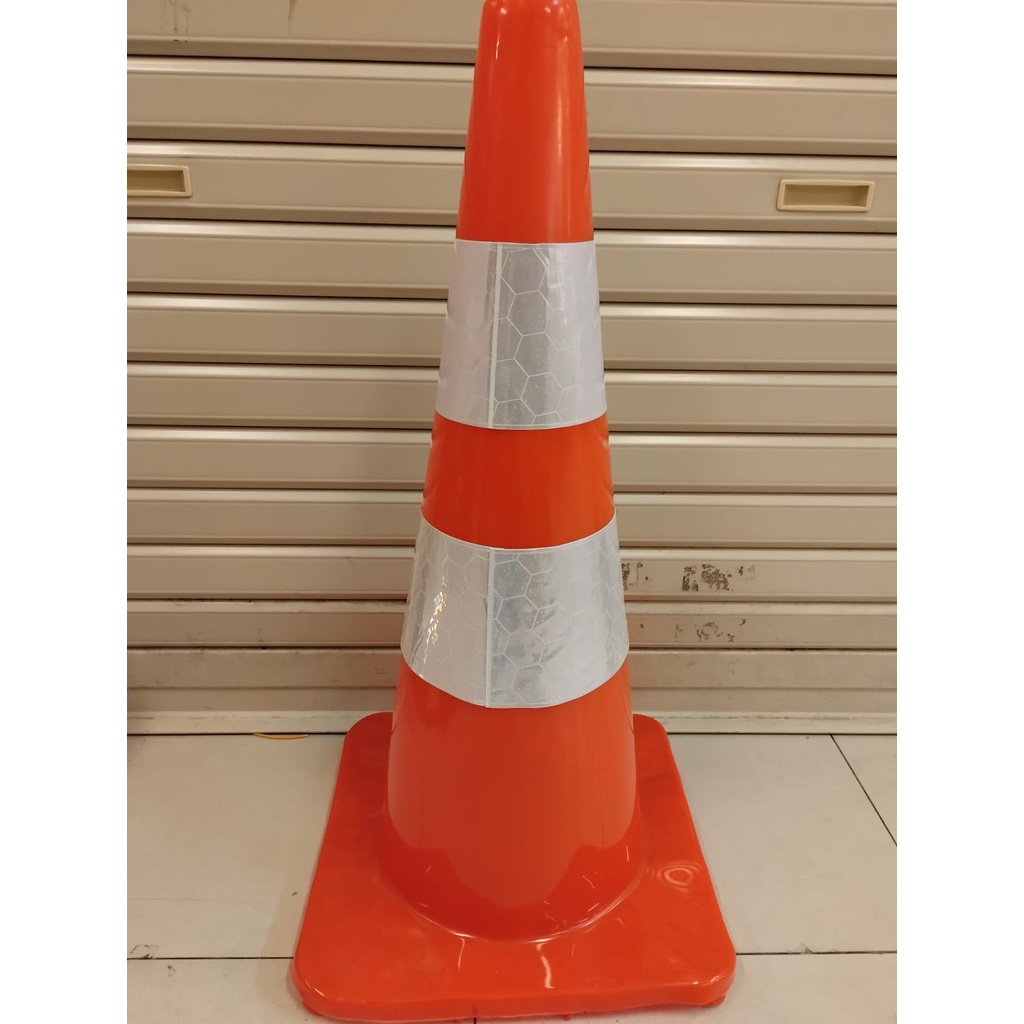 traficcone / safety cone 70cm kerucut bahan rubber murah base orange