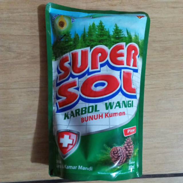 Super sol karbol wangi pembersih lantai &amp; kamar mandi refil 800ml