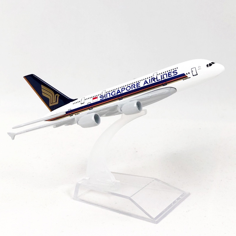 Miniatur Diecast Pesawat Terbang Singapore Airlines A380 380 Bahan Metal Ukuran 16cm