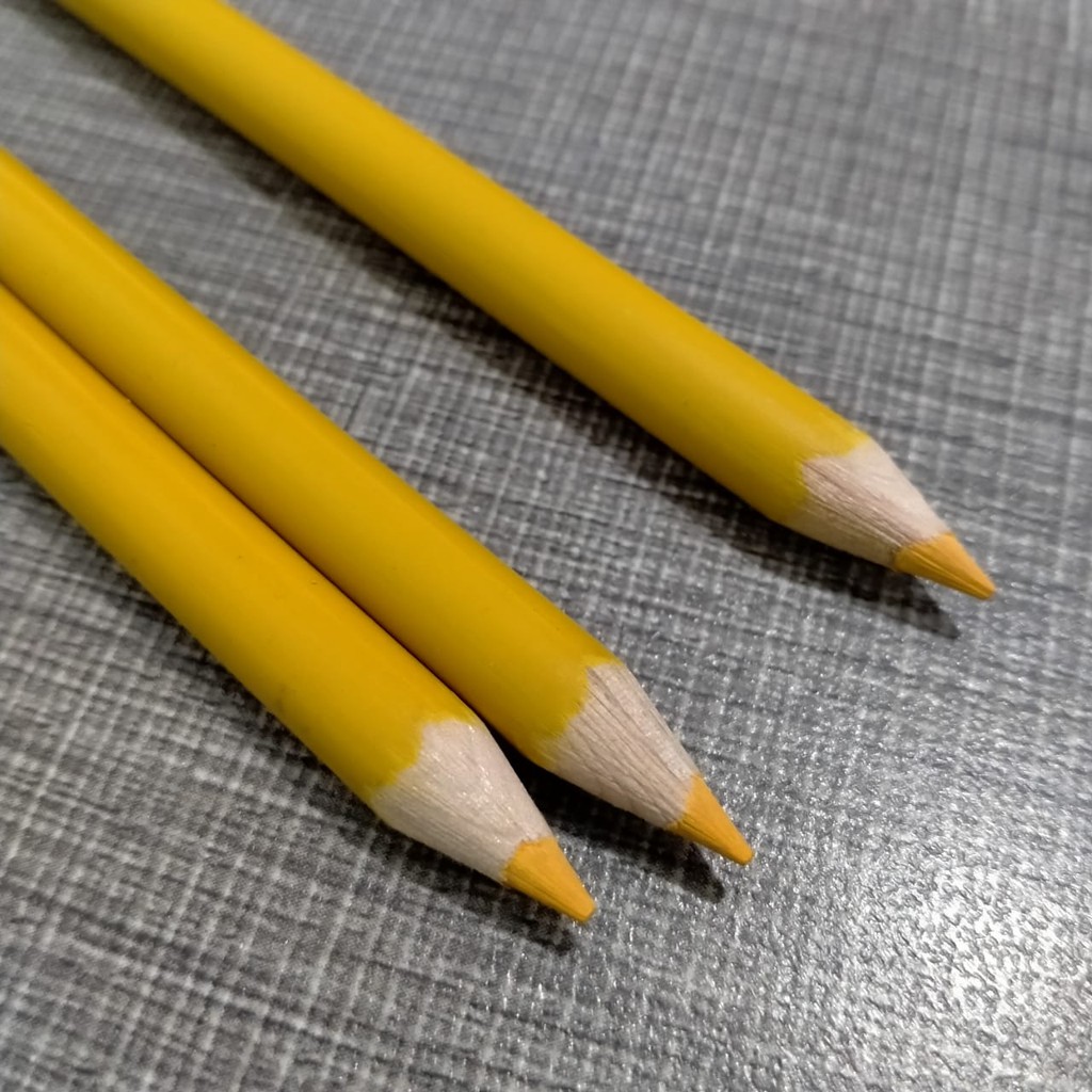PENSIL WARNA WARNI SATUAN PANJANG Kayu Lengkap Bagus Set Murah Gambar Lukis Color Pencil Terbaik-Kuning