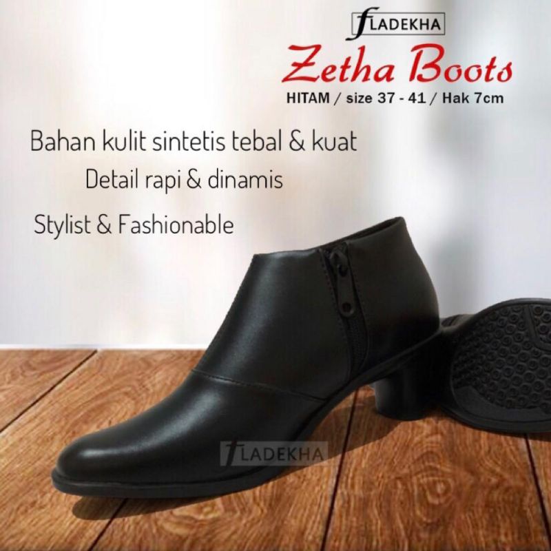 SEPATU BOOTS WANITA/ BOOTS FASHION WANITA/ SEPATU HITAM HAK 7 CM NEW ZHETA 8122