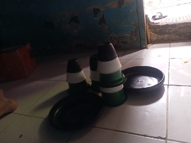 Pot Tawon 10 Cm Putih