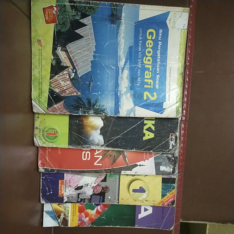 

BUKU BEKAS PAKAI SMP [PART 2]