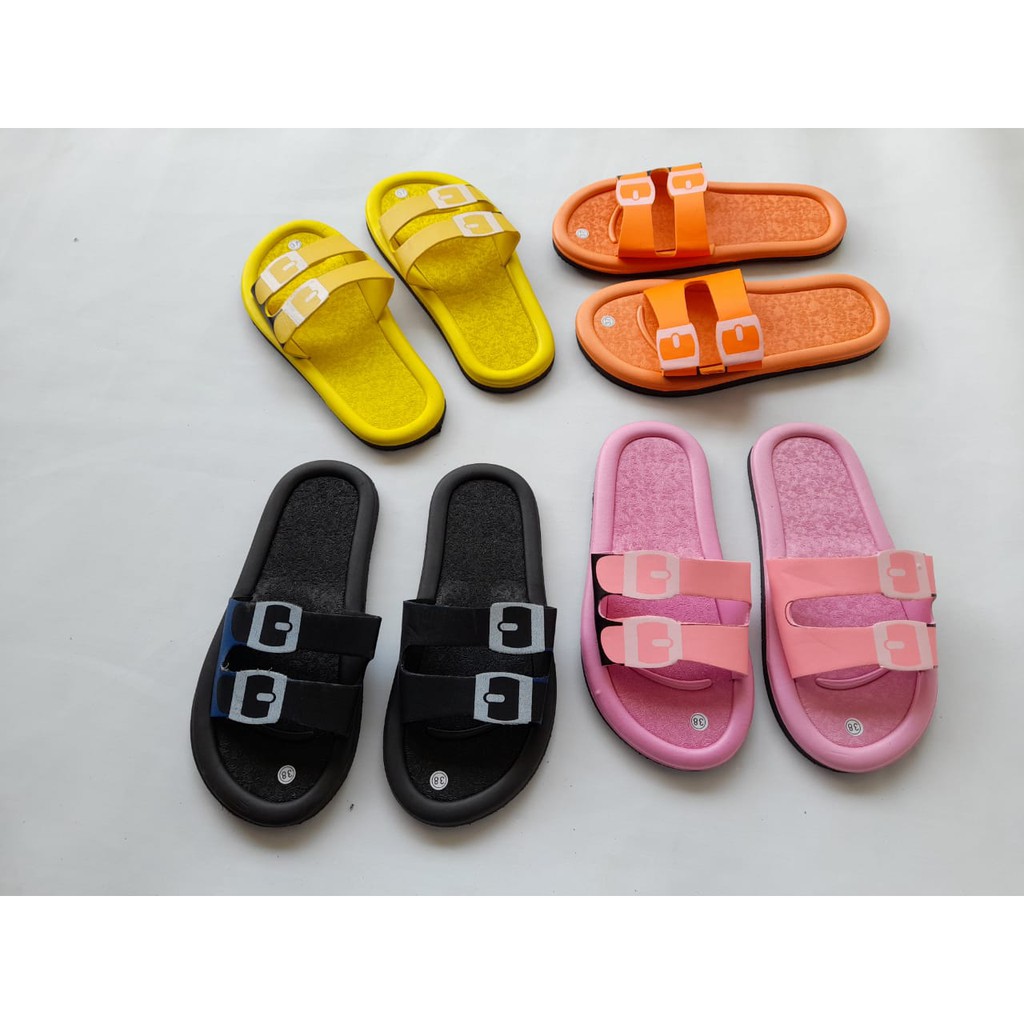 SANDAL SLOP WANITA TERMURAH_SANDAL SLOP MOTIF GESPER BAN DUA