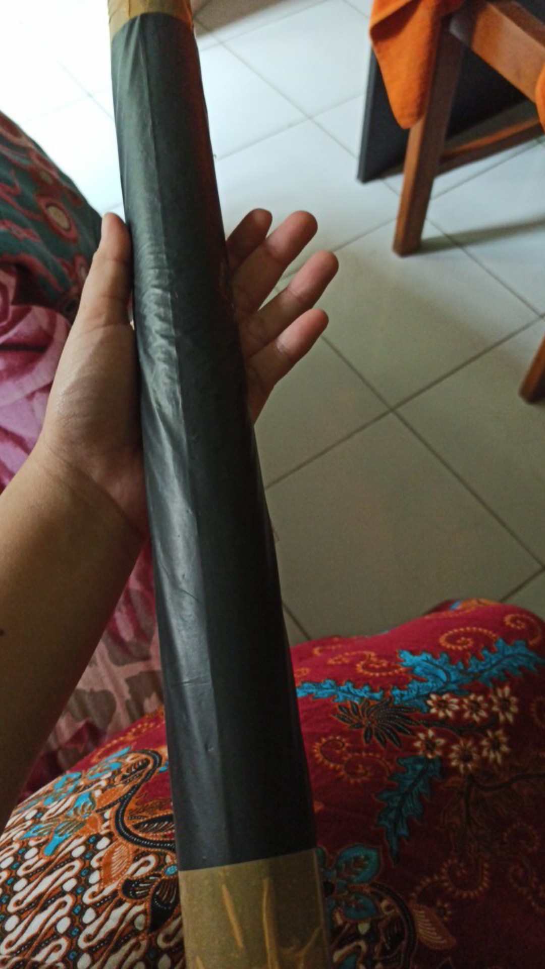 WALLPAPER DINDING KMK 634 MOTIF POLOS KAYU HITAM STIKER 