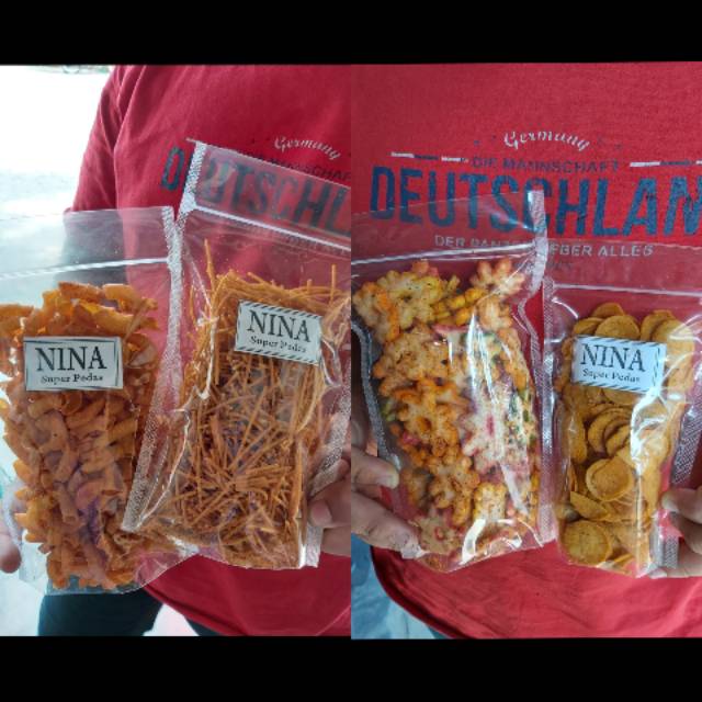 

BERBAGAI MACAM CEMILAN 100 GRAM (NINA)