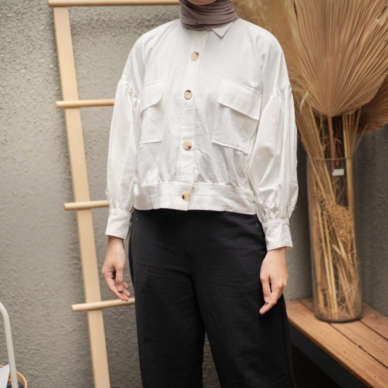 Busan Jaket Wanita Korean Style Oversize Saku Depan - Jaket Oversize Crop Outer-BW