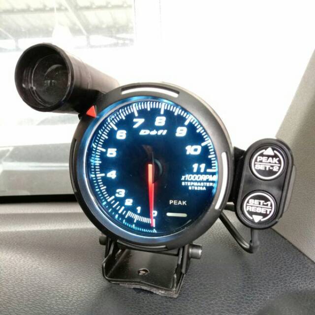 TACHOMETER RPM DEFI 7 WARNA