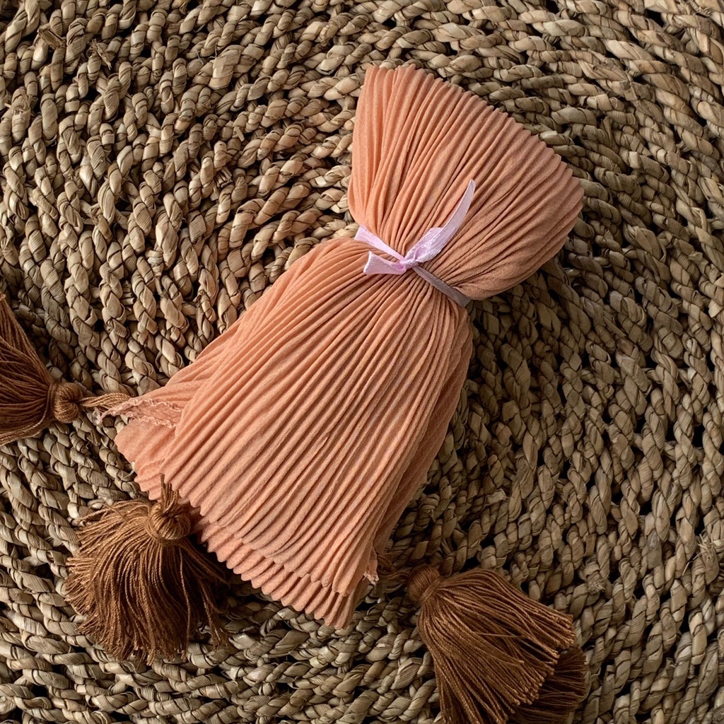 Jilbab Plisket Segiempat Bella Plisket Pleated Jambul Segiempat Plisket Jambul-cinnamon