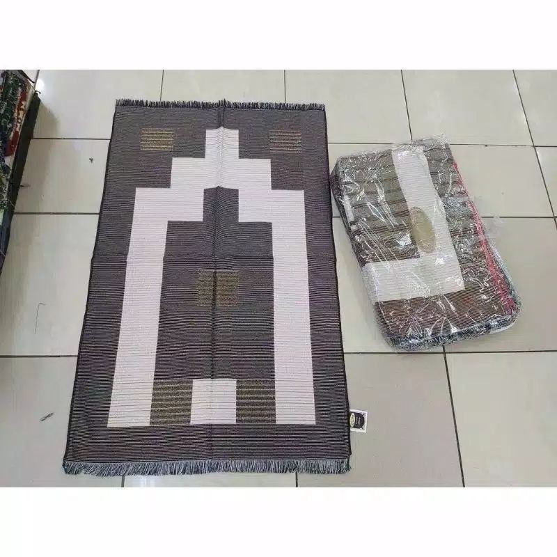 sajadah travel minimalis quba/sajdah travel halus lembut