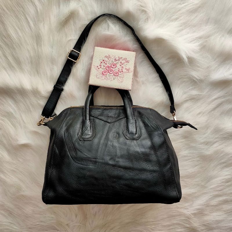 Ensoen Satchel black leather bag preloved