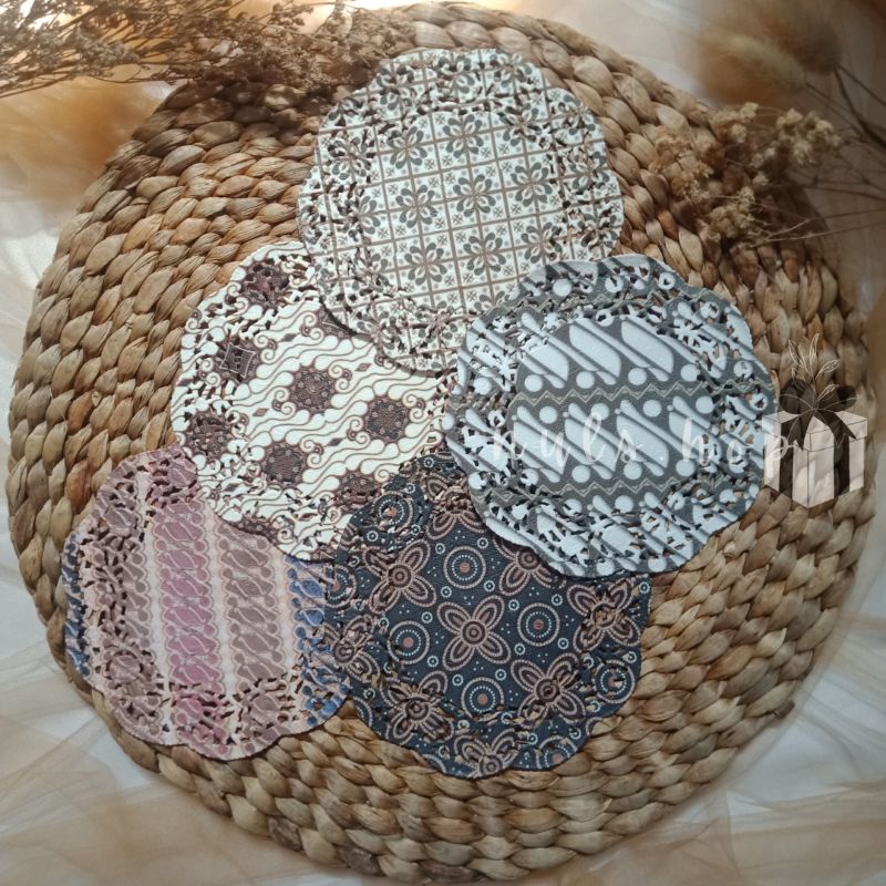 

(Min Order Rp10rb)Doilies Paper Kertas Doyleys Motif Batik 5.5" Alas Makanan