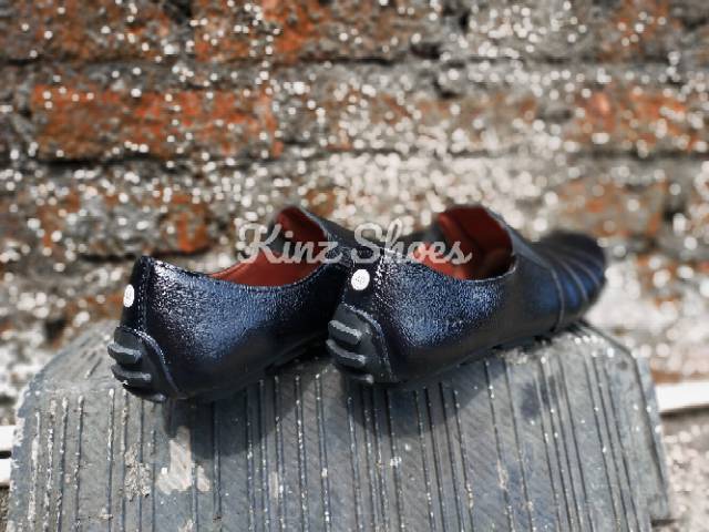 Sepatu slip on pria original Skienz Moccasin kulit