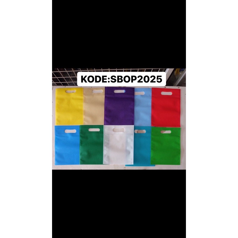 

tas kain spunbound oval polos warna 20x25cm 1pak isi 20