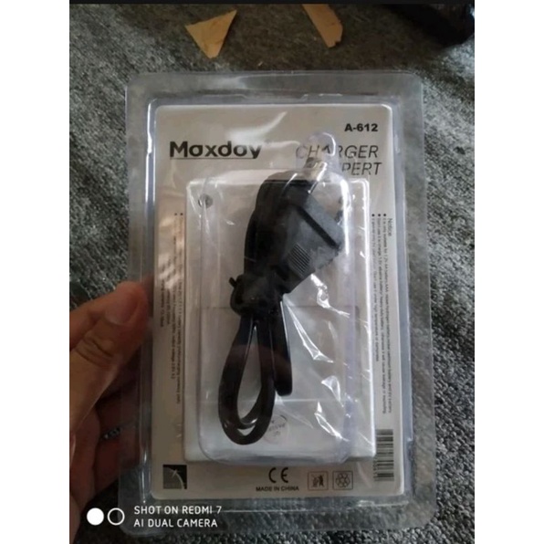 Charger Baterai Maxday 612 Alat Cas Baterai AA AAA 9V Maxday 612