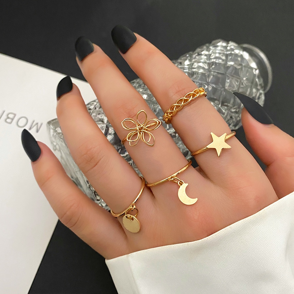 5pcs / Set Cincin Liontin Bulan Bintang Geometris Gaya Punk Untuk Wanita