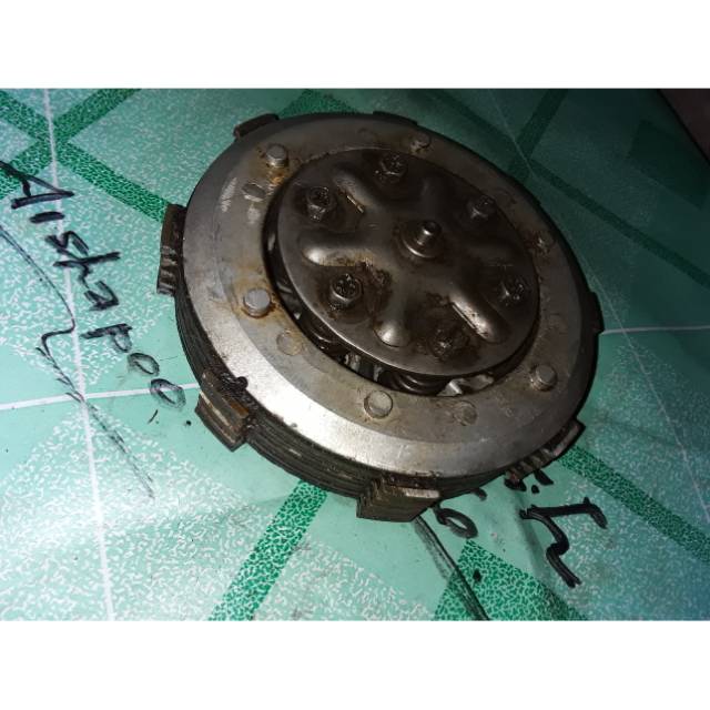 Kampas kopling dudukan kampas kopling yamaha  l 2 super  originall