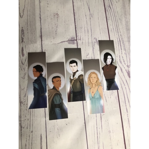 

The Witchlands bookmarks set (Illumicrate exclusive)