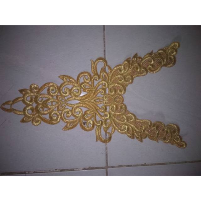 Choker,  aksesoris tari tradisional,  kalung jaipong
