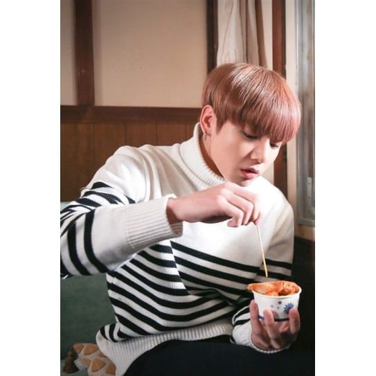 SWEATER RAJUT JUNGKOOK TURTLENECK/SWEATER RAJUT KOREAN BTS/BRANDED 7GATE