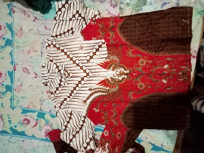 Batik Couple Keluarga Sania Ruffle Ori Ndoro Jowi Dnt Seno Merah Putih